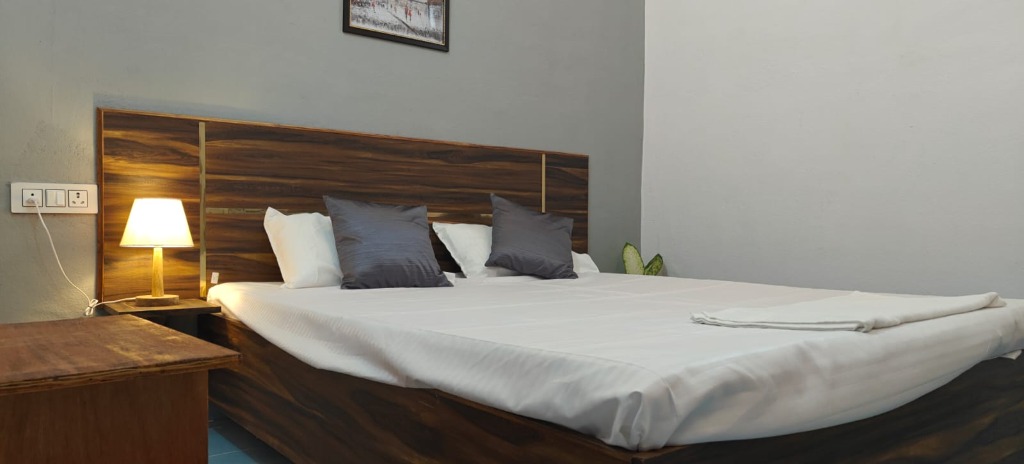 Vatika Courtyard guest room